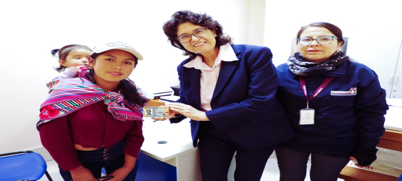 Reniec realiza campaña de DNI gratuitos en Tambo, Ayacucho
